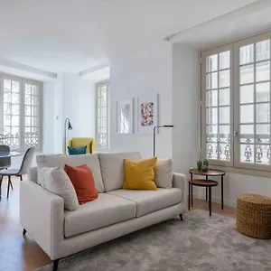 Key-wise Luxury Alcantara Plaza Teatro 2r Free Parking Apartment